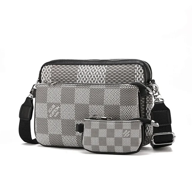 Louis Vuitton Crossbody Bags Monogram Flap Messenger Bag product detail image 49