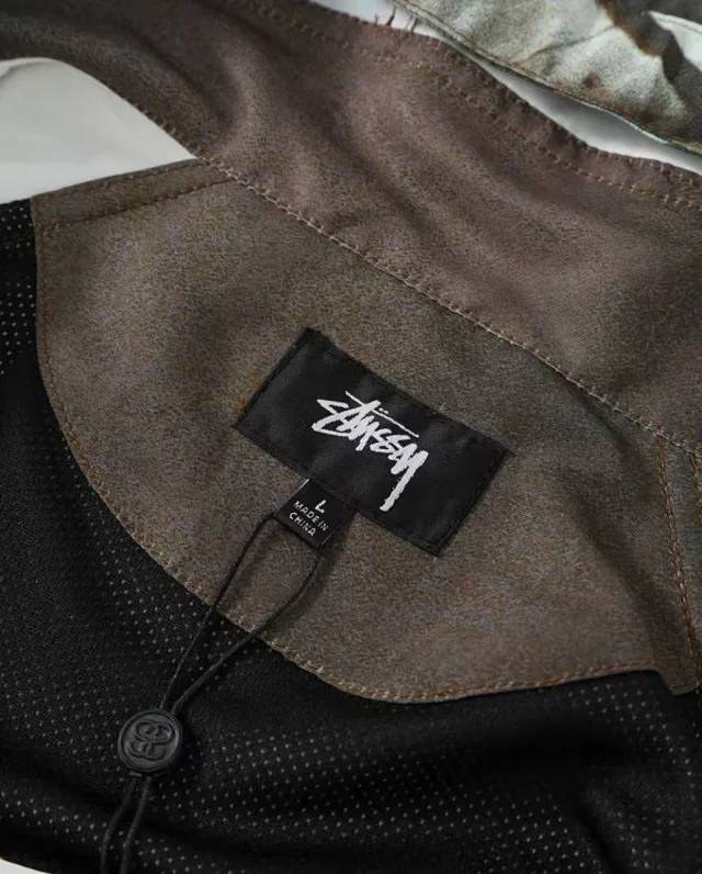 Corteiz Jackets Quilted bomber jacket product detail image 43