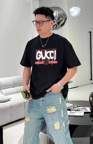 Gucci T-Shirts Logo-print crewneck T-shirt image 2