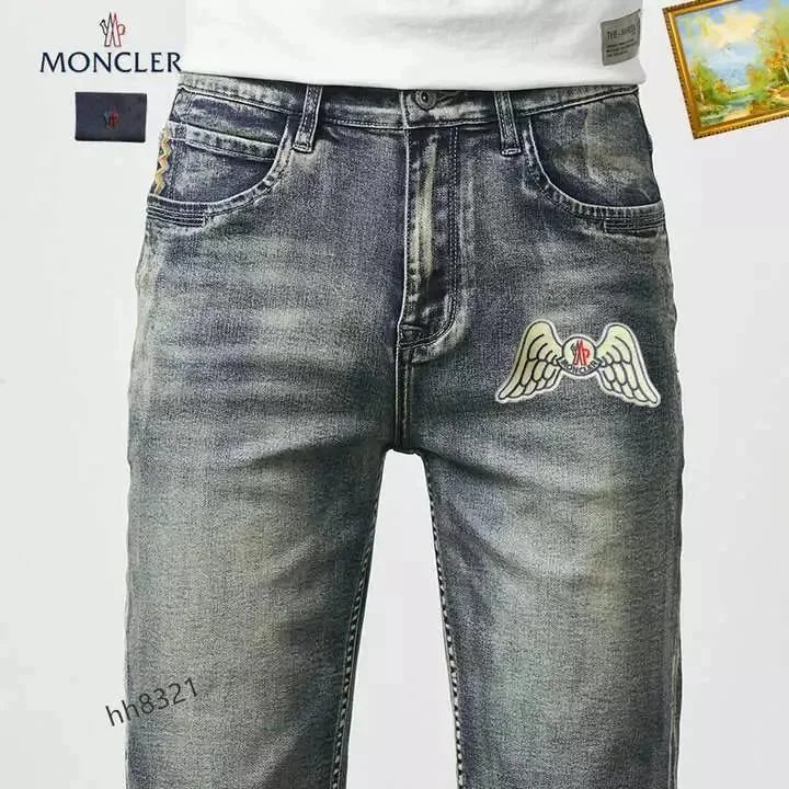 Moncler Shorts Distressed denim with patches — TH-030