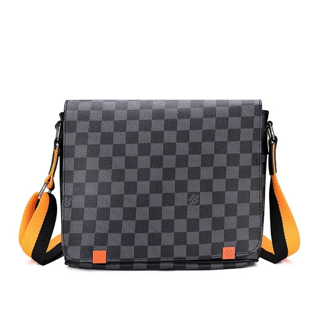 Louis Vuitton Crossbody Bags Monogram Flap Messenger Bag product detail image 15