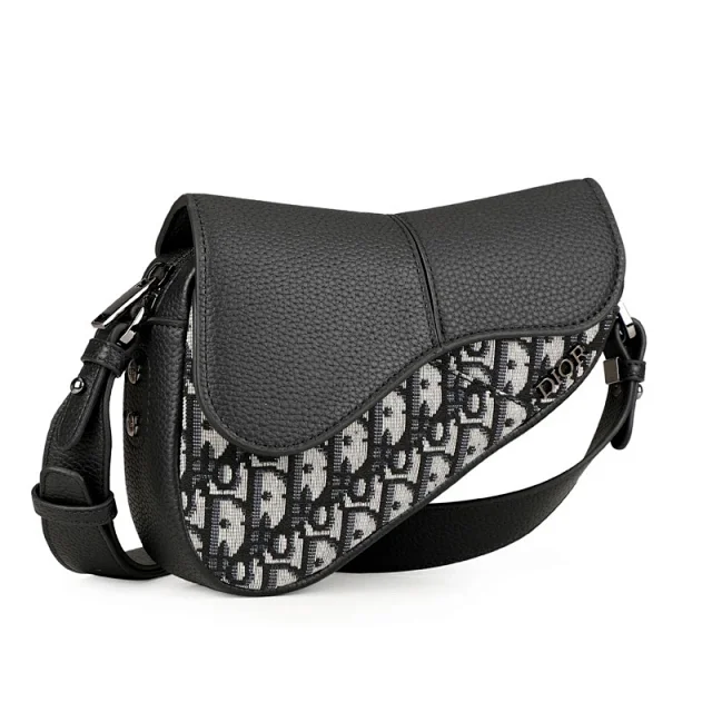 Dior Crossbody Bags Zip-Front Bag product detail image 58