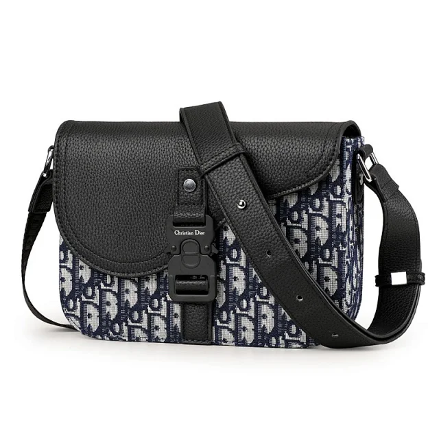 Dior Crossbody Bags Zip-Front Bag product detail image 47