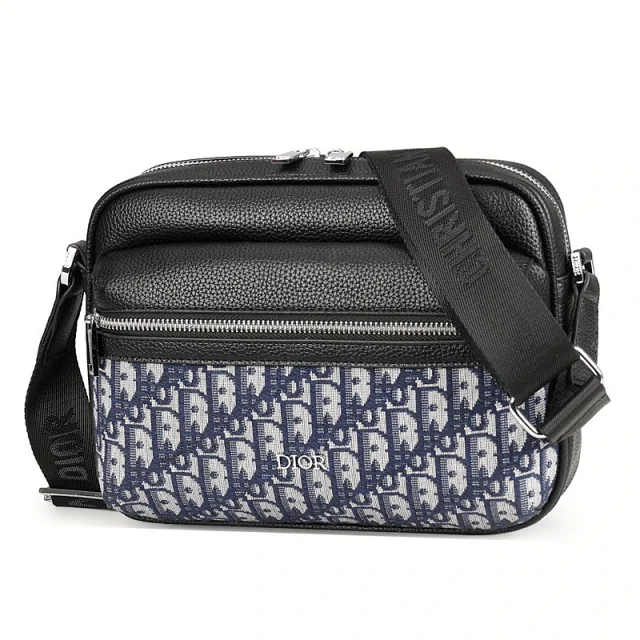 Dior Crossbody Bags Zip-Front Bag product detail image 54