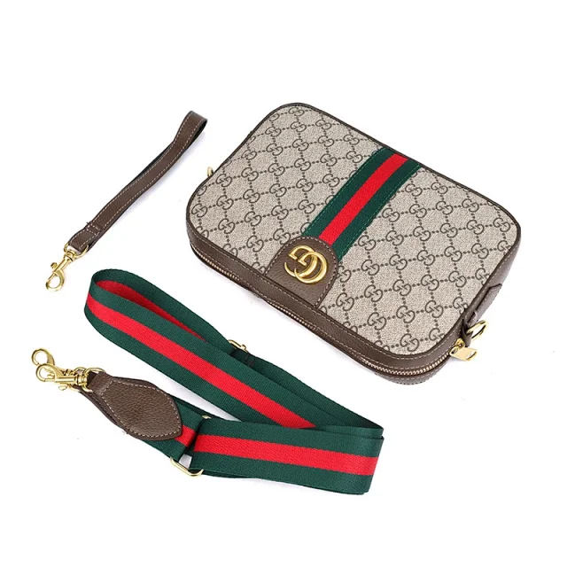 Dior Crossbody Bags Zip-Front Bag product detail image 73