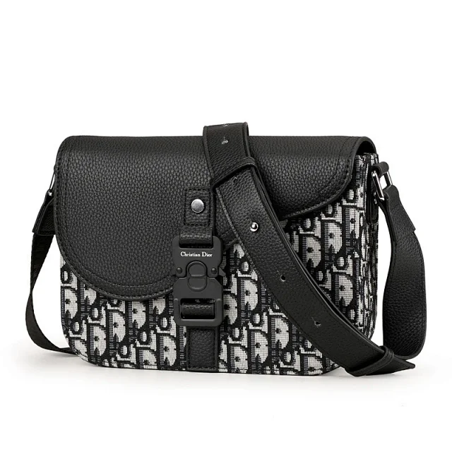 Dior Crossbody Bags Zip-Front Bag product detail image 49