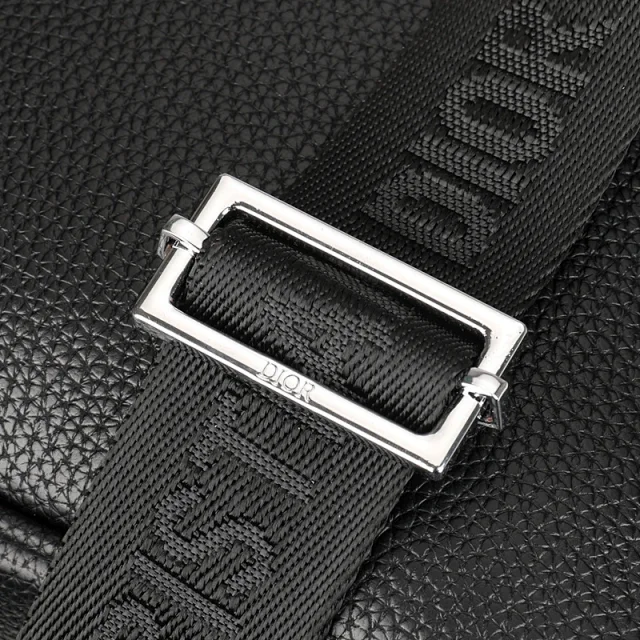 Dior Crossbody Bags Zip-Front Bag product detail image 52