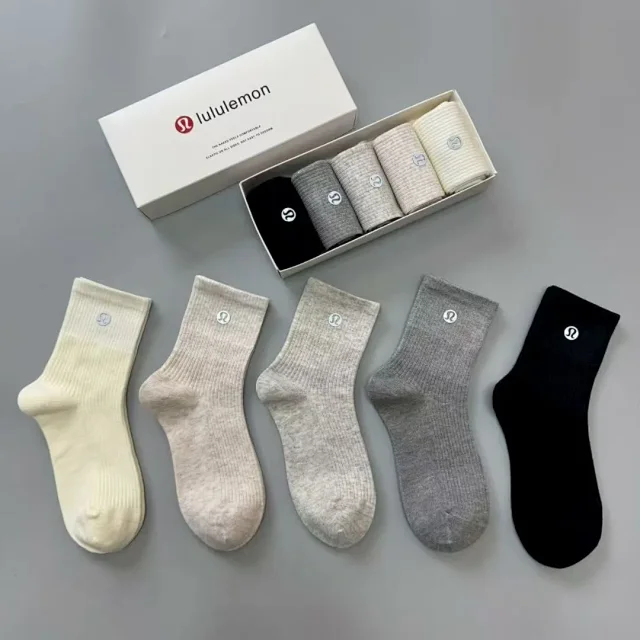 lululemon Socks Logo Crew Multipack product detail image 16