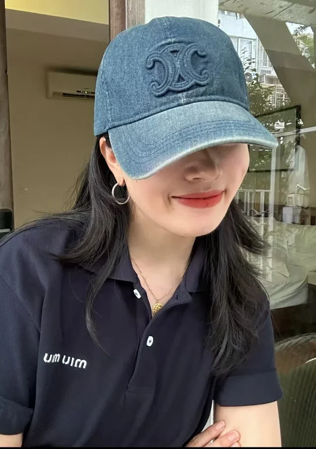 Balenciaga Hats Embroidered BB Logo Baseball Cap product detail image 3