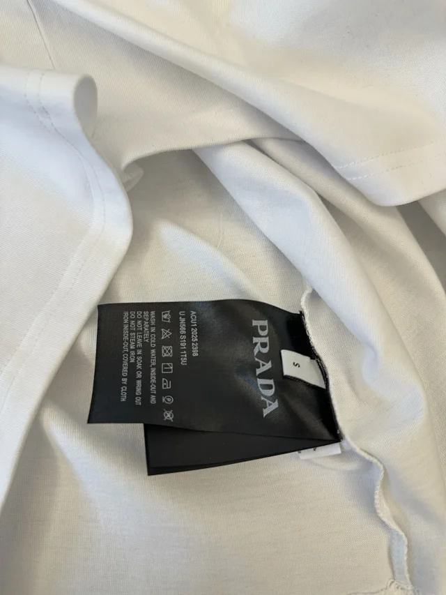 Y-3 T-Shirts Logo Print product detail image 11