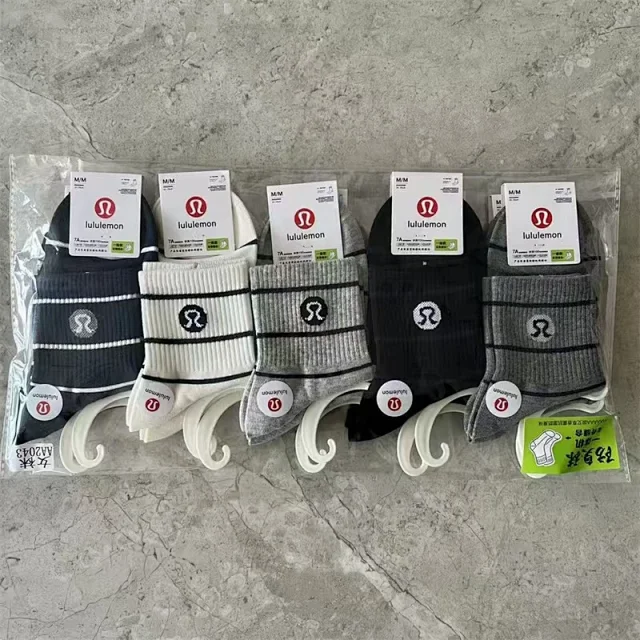 lululemon Socks Logo Crew Multipack product detail image 21