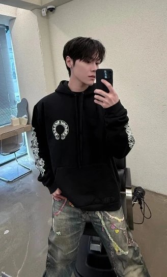 Chrome Hearts Hoodies & Sweatshirts Pullover Hoodie with Cross Graphics image 4