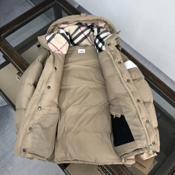 Burberry Hooded Down Vest Black - 18
