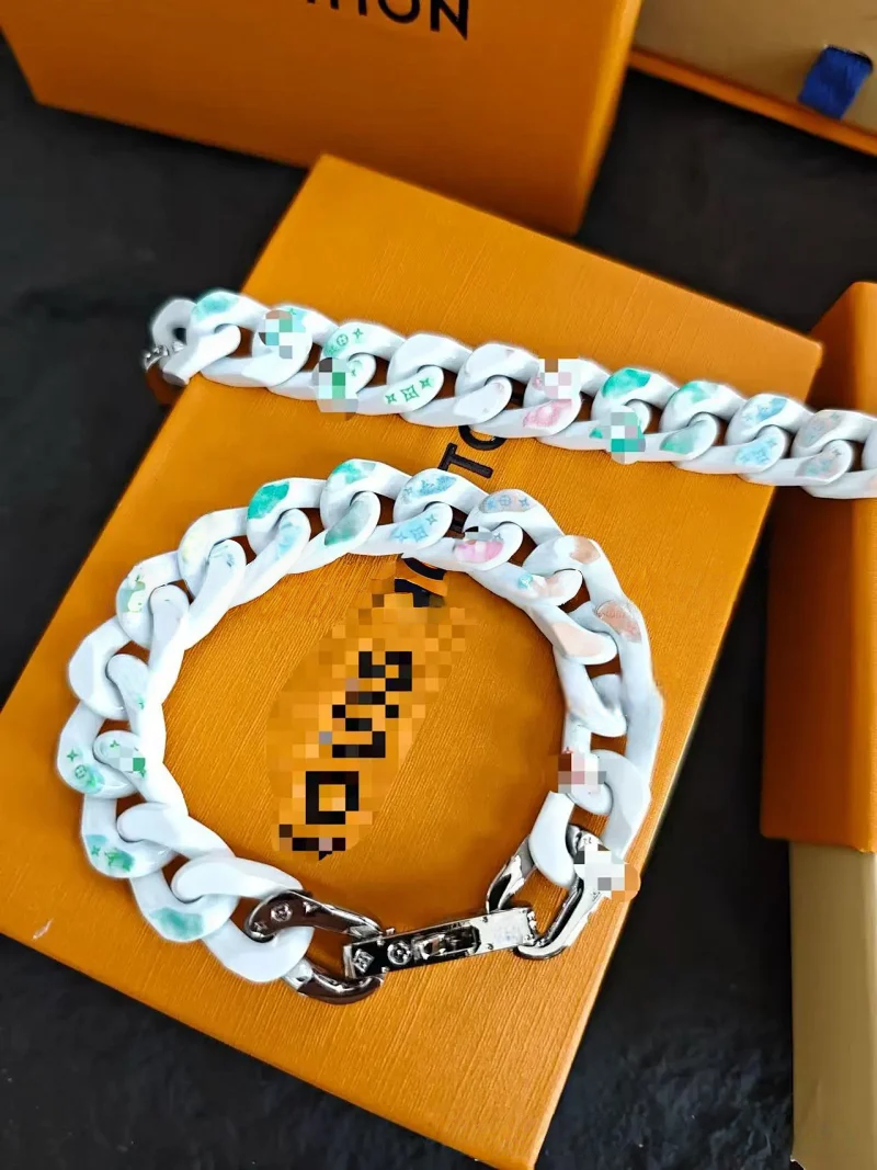Unbranded Jewelry Multicolor enamel chunky chain bracelet — LVSL020
