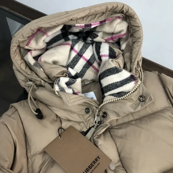 Burberry Hooded Down Vest Black - 15