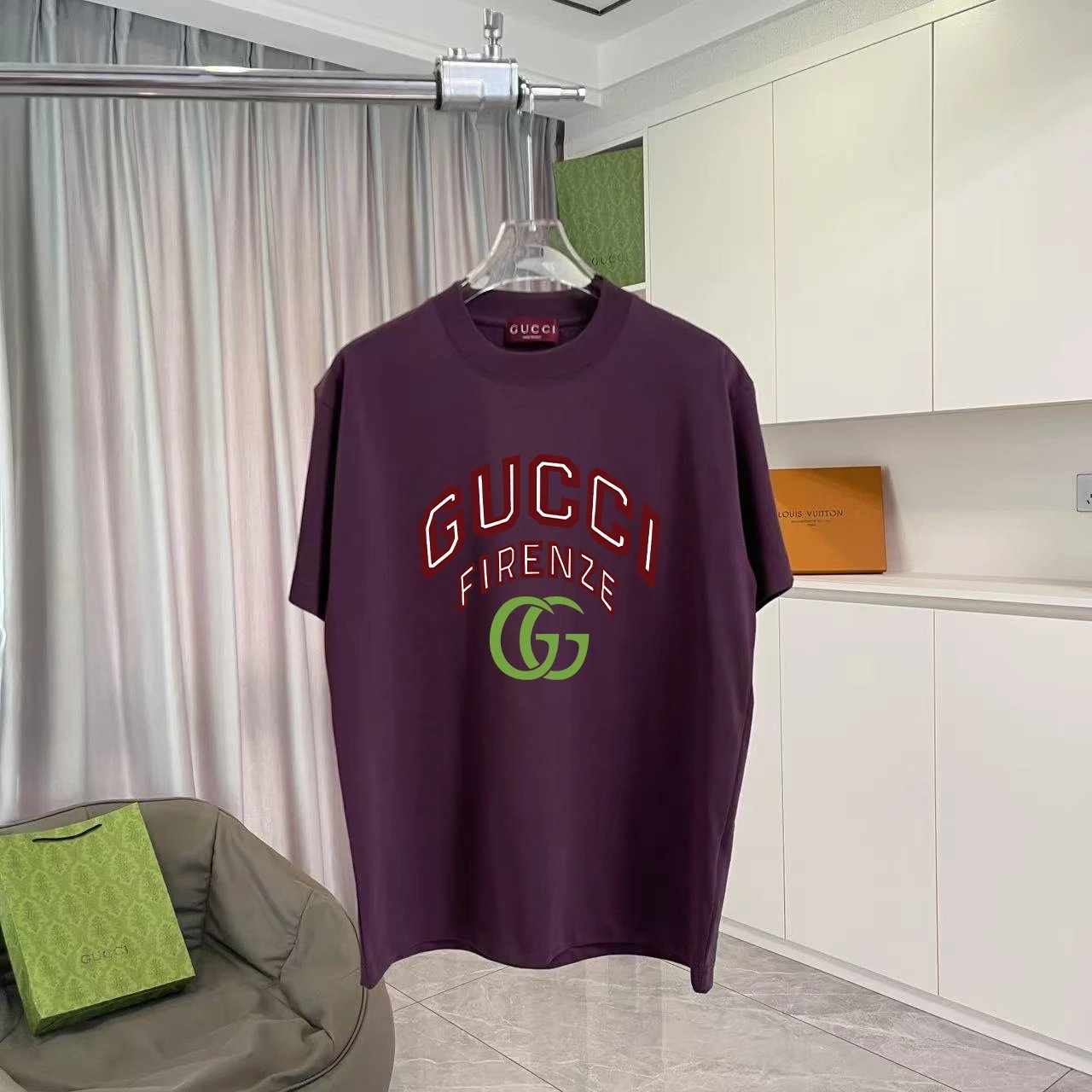 Gucci T-Shirts Oversized graphic-print crewneck — TS-039