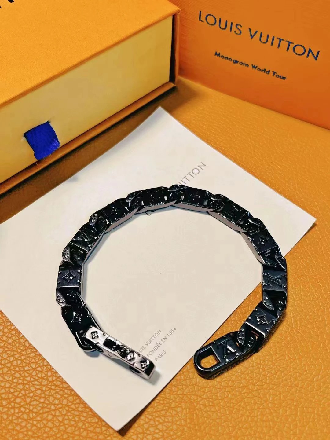 Louis Vuitton Jewelry Monogram chain bracelet — JTL-021