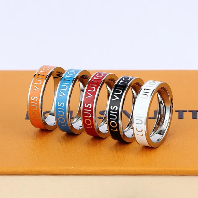 Louis Vuitton Jewelry Enamel Logo Band Ring product detail image 3