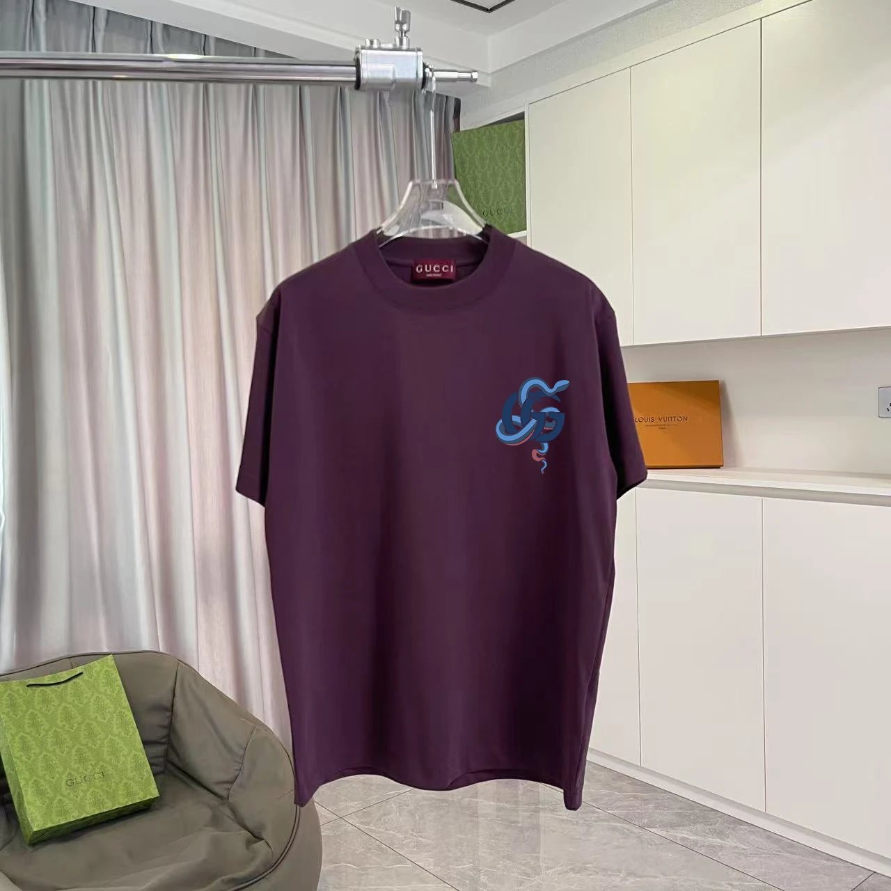 Gucci T-Shirts Oversized graphic-print crewneck — TS-038