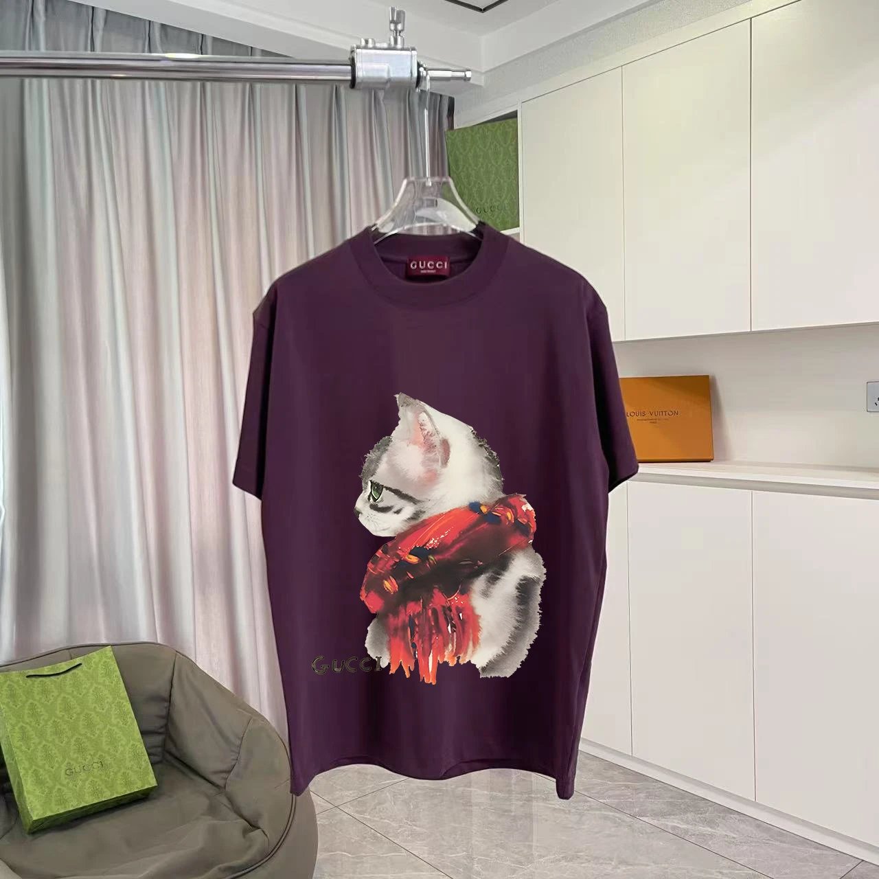 Gucci T-Shirts Oversized graphic-print crewneck — TS-031