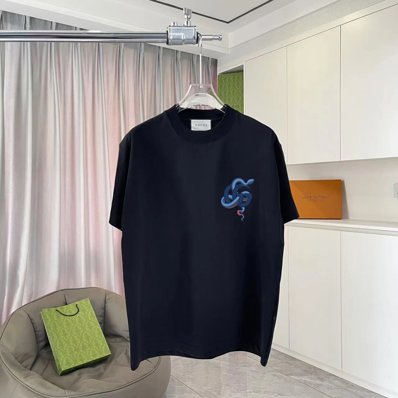 Gucci T-Shirts Oversized graphic-print crewneck — TS-018