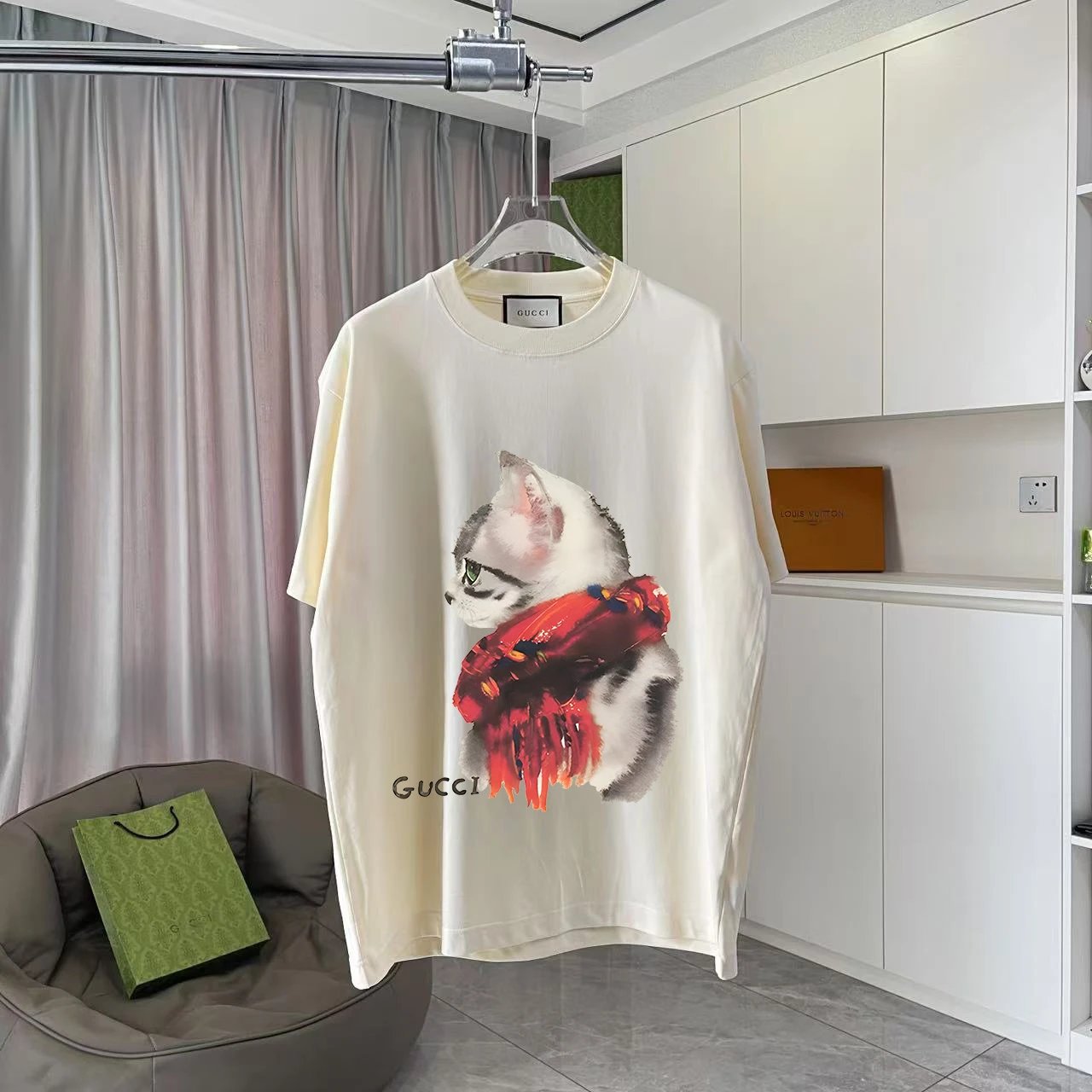 Gucci T-Shirts Oversized graphic-print crewneck — TS-005