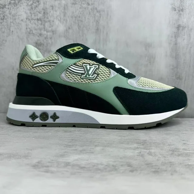 Louis Vuitton Sneakers LV Runner Tatic product detail image 7