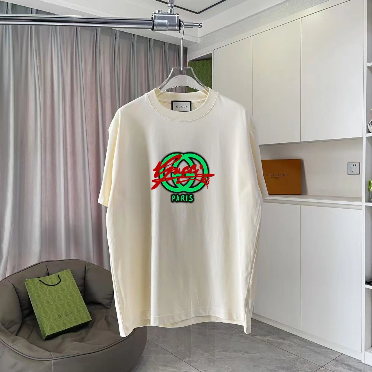 Gucci T-Shirts Oversized graphic-print crewneck — TS-009