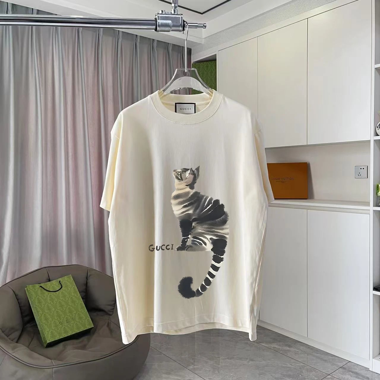 Gucci T-Shirts Graphic-print crew-neck T-shirt — TS-013