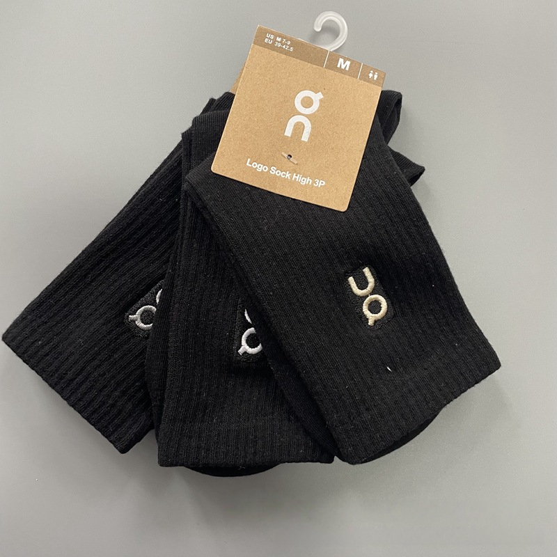 On Socks Ribbed Crew — Embroidery black high tube (a card 3 pairs)