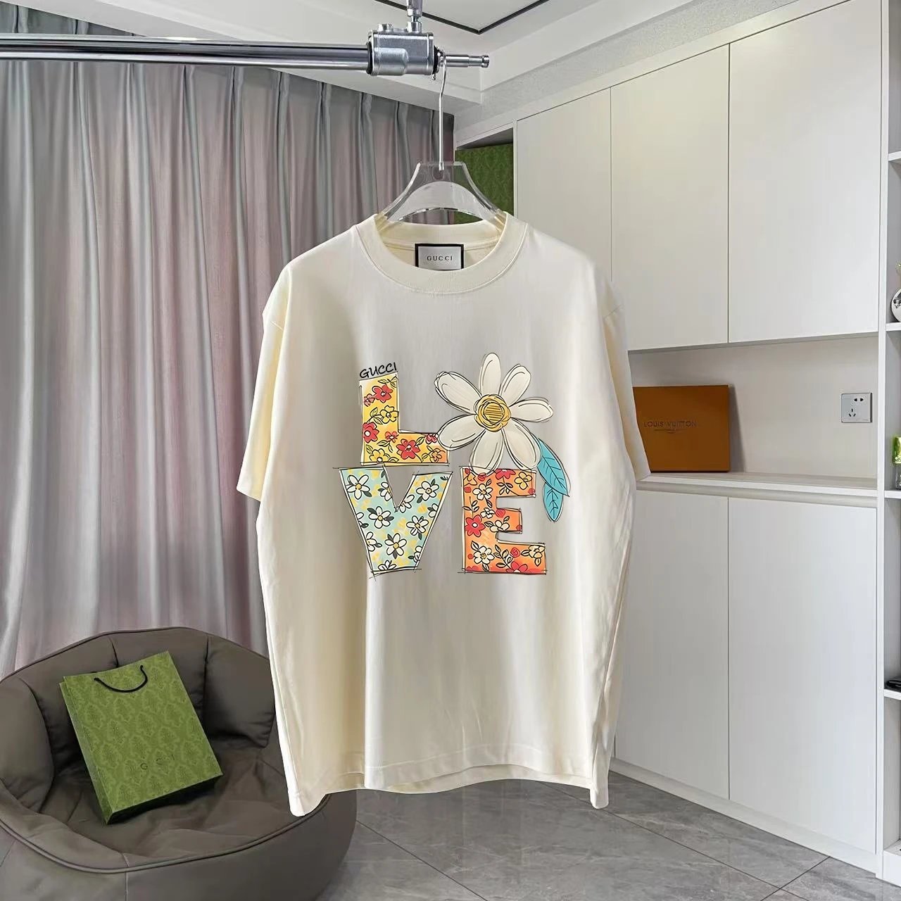 Gucci T-Shirts Graphic-print crew-neck T-shirt — TS-035