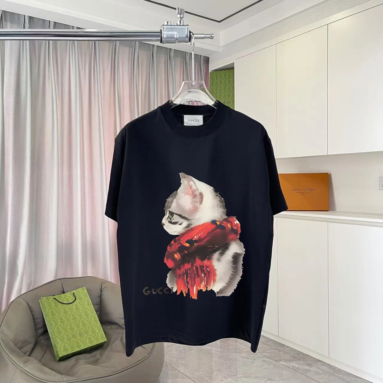 Gucci T-Shirts Oversized graphic-print crewneck — TS-004