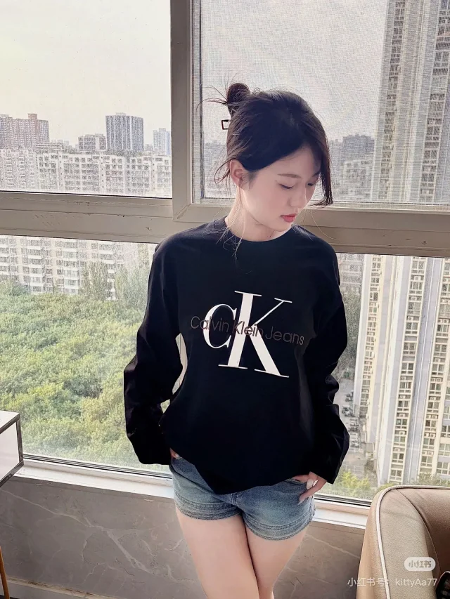 Calvin Klein Hoodies & Sweatshirts Crewneck sweatshirt with oversized CK and Jeans logo print product detail image 2