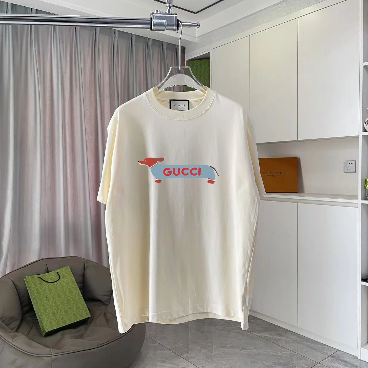 Gucci T-Shirts Oversized graphic-print crewneck — TS-015