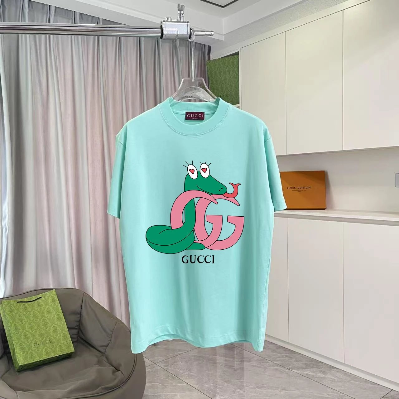 Gucci T-Shirts Graphic-print crew-neck T-shirt — TS-030