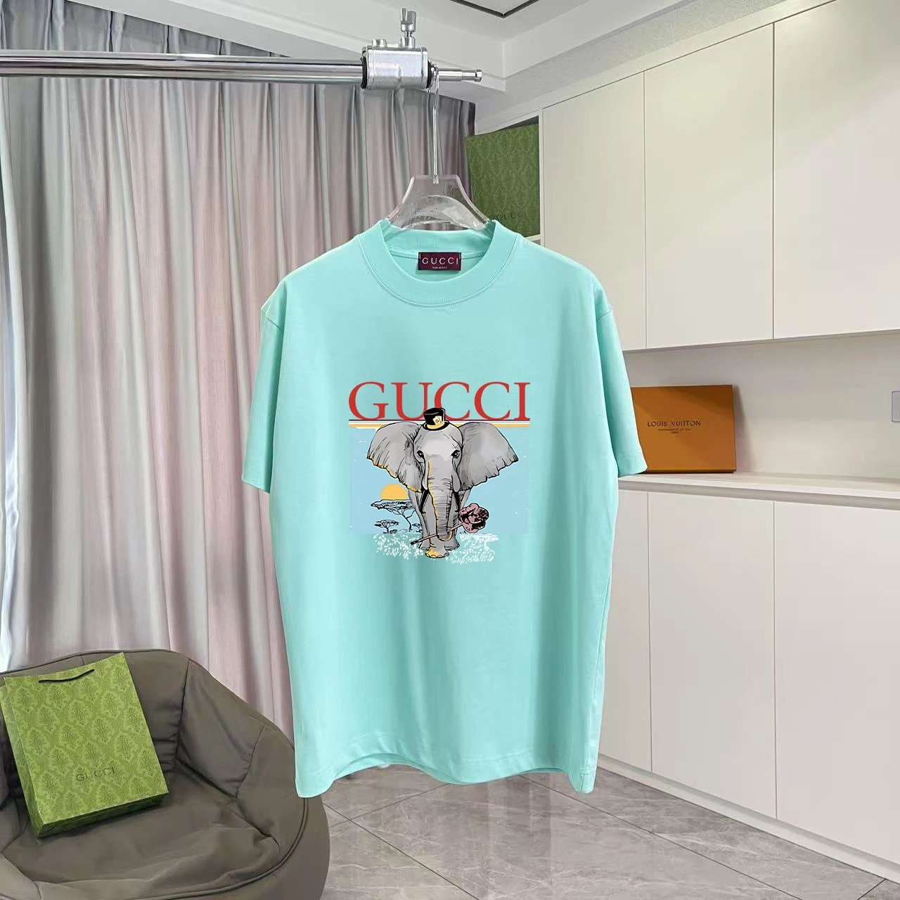 Gucci T-Shirts Oversized graphic-print crewneck — TS-024