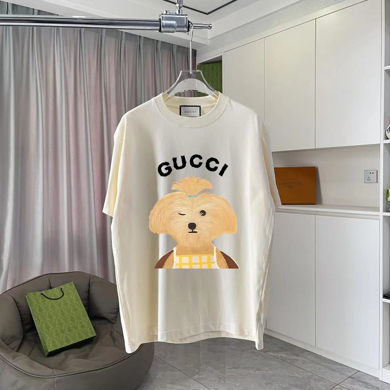 Gucci T-Shirts Oversized graphic-print crewneck — TS-017