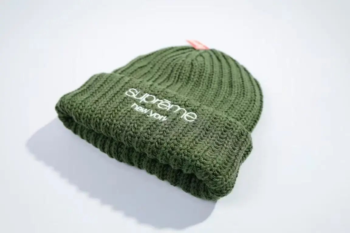 Supreme Embroidered Logo Beanie Black - 18