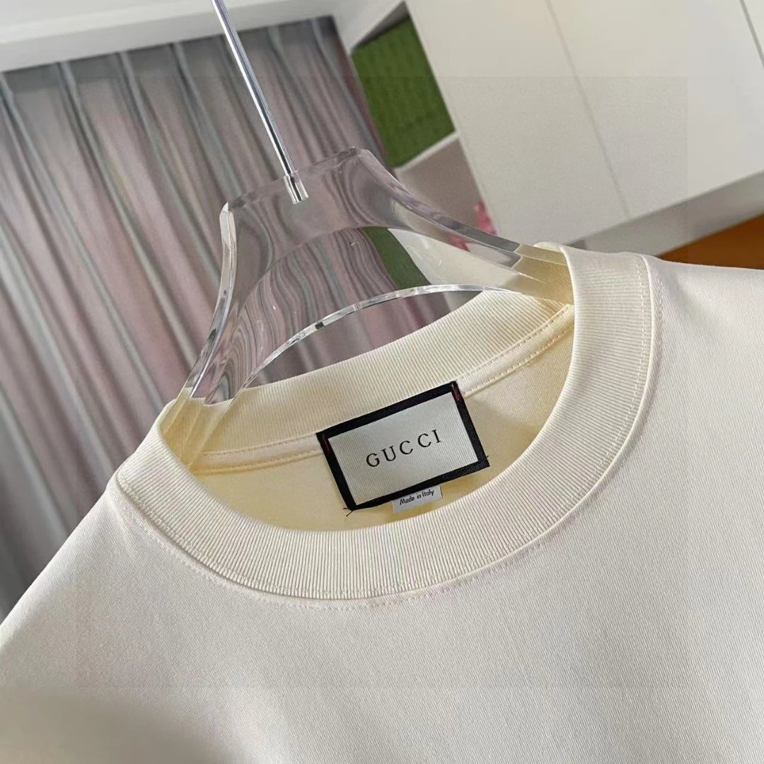 Gucci T-Shirts Graphic-print crew-neck T-shirt image 9