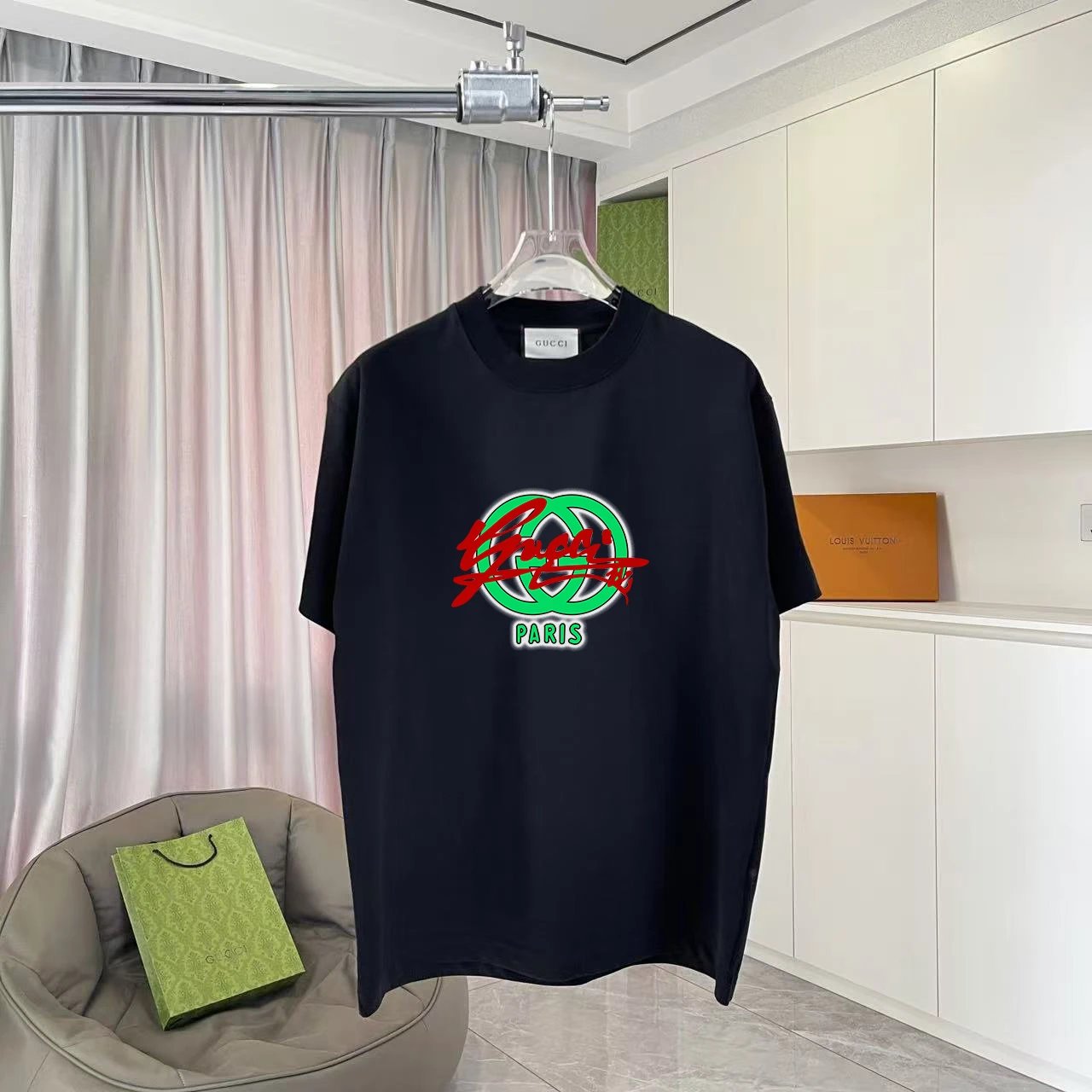 Gucci T-Shirts Oversized graphic-print crewneck — TS-008