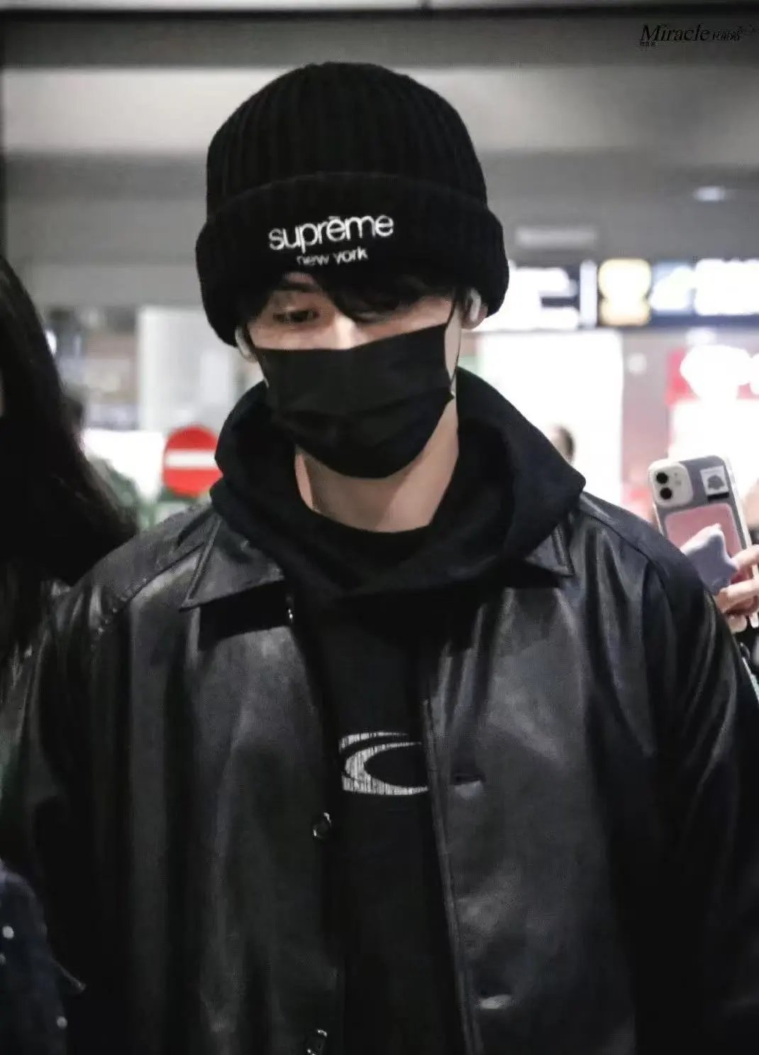 Supreme Embroidered Logo Beanie Black - 17