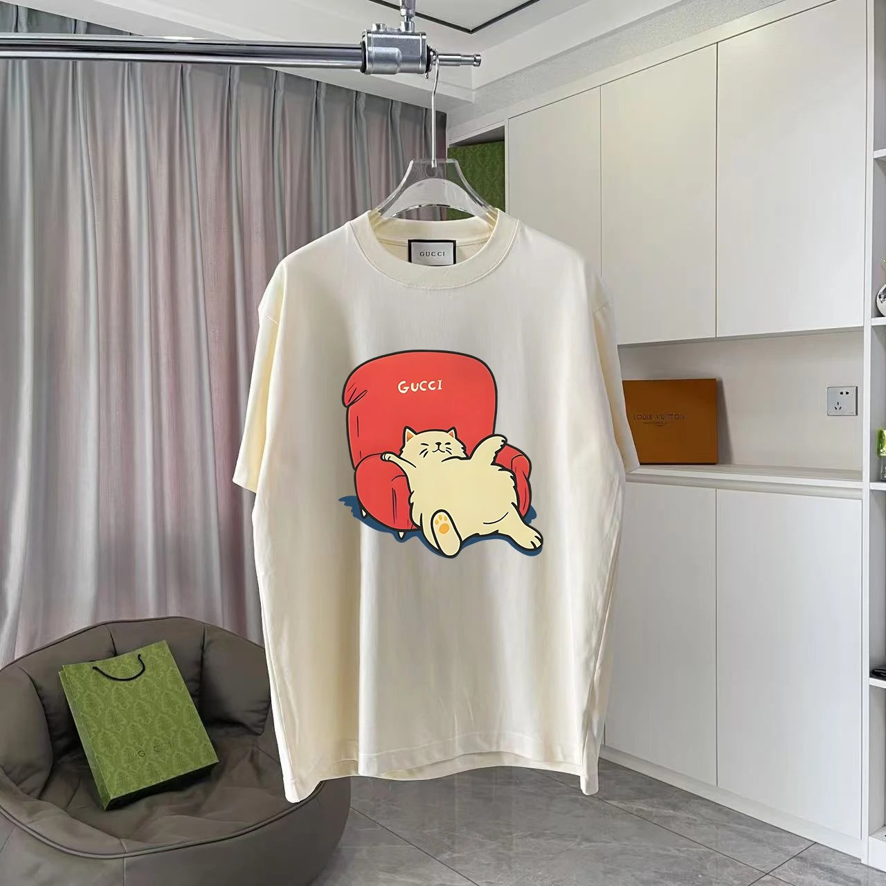 Gucci T-Shirts Graphic-print crew-neck T-shirt — TS-005