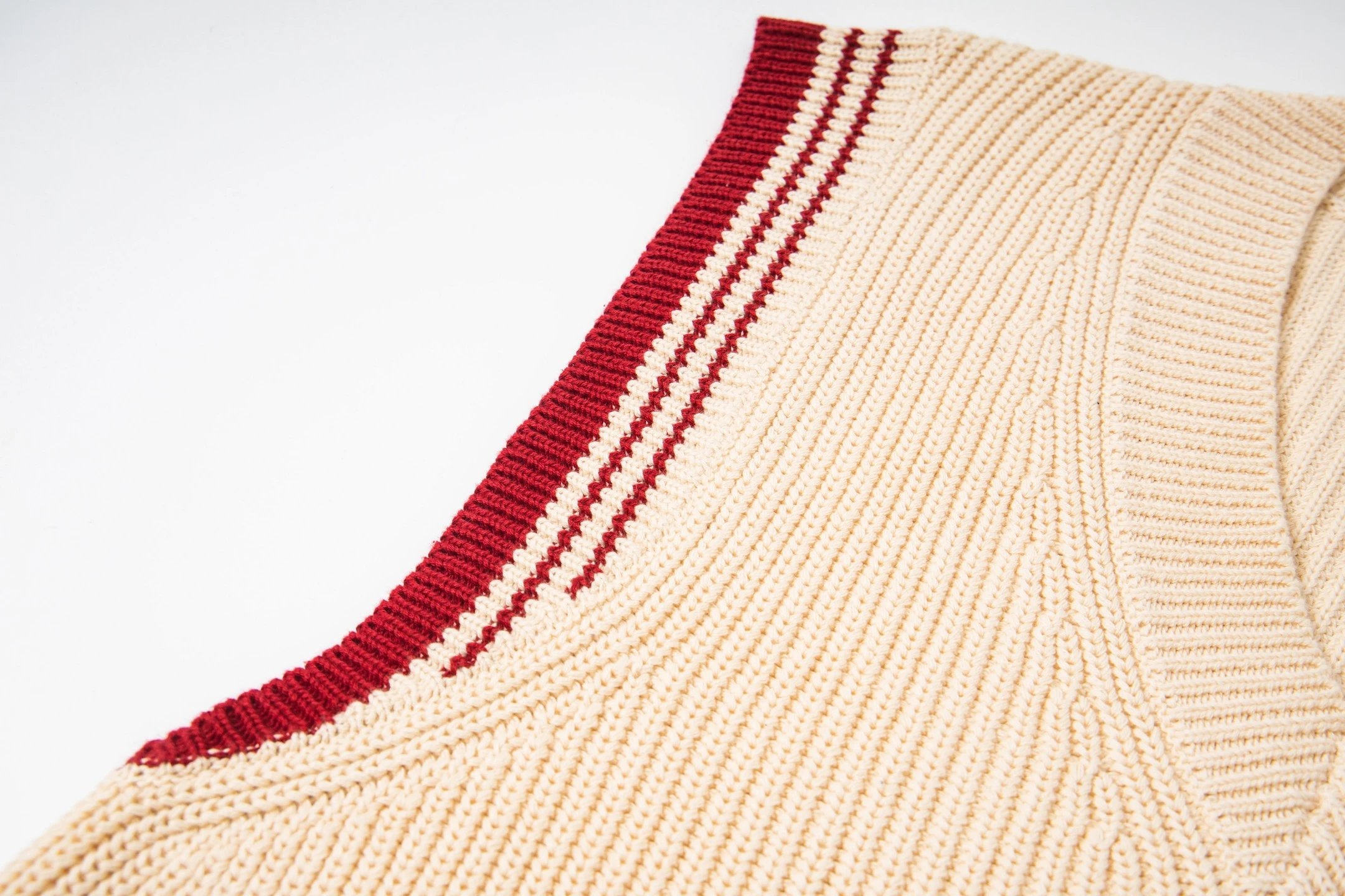 AMI Paris Knitwear V-Neck de Cœur Knit Sweater image 3