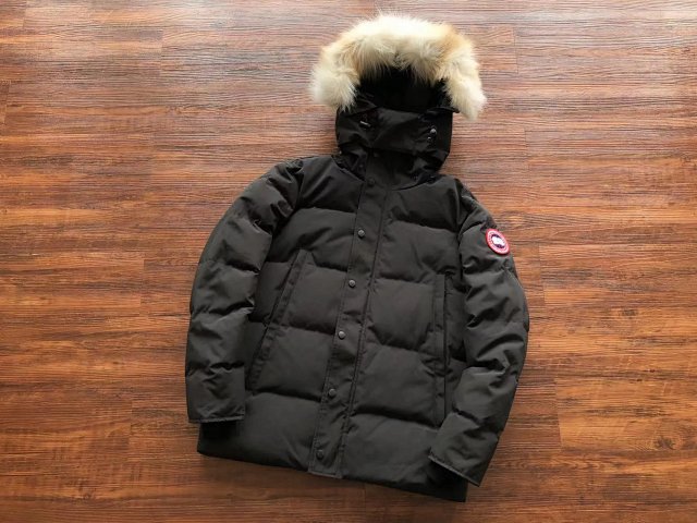 Canada Goose down jacket: seller detail photo 5
