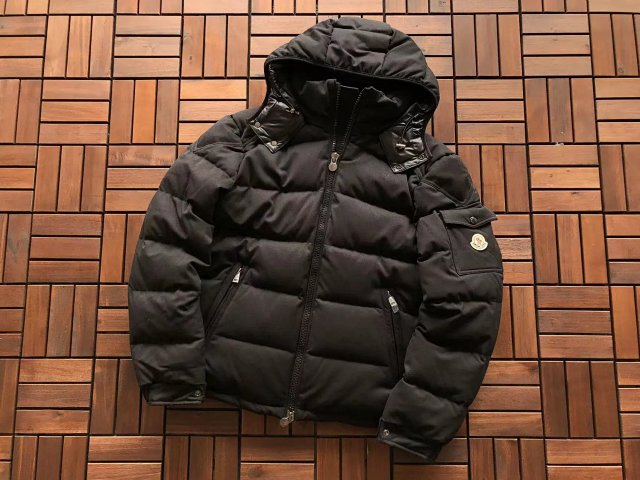 Moncler down jacket: seller detail photo 4