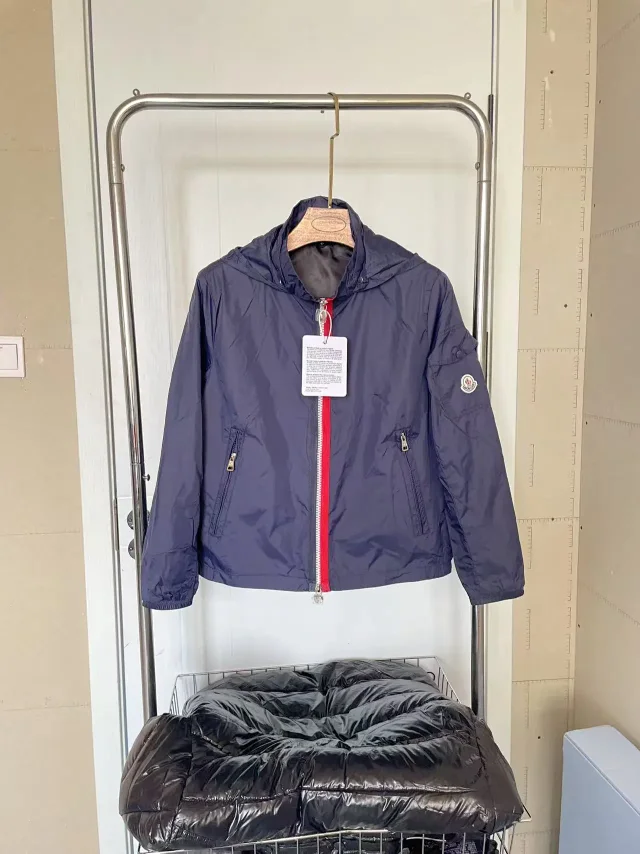 Moncler Jackets Hooded zip-front windbreaker jacket product detail image 2