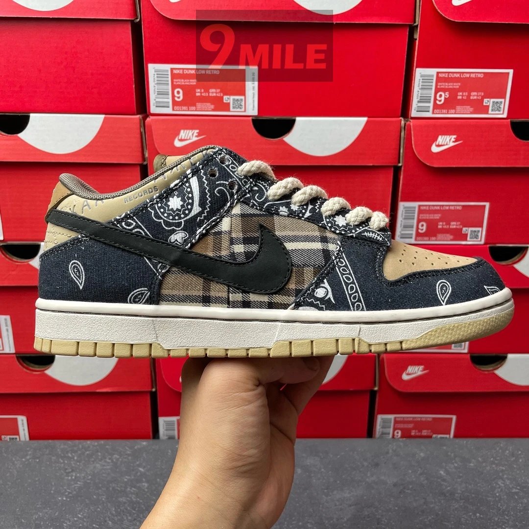Nike Dunk Low Retro Brown and White Sneakers - 29