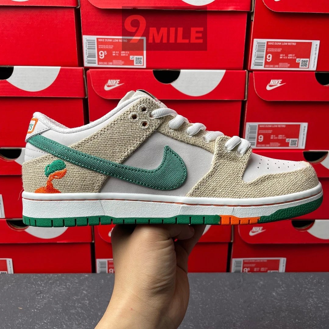 Nike Dunk Low Retro Brown and White Sneakers - 21