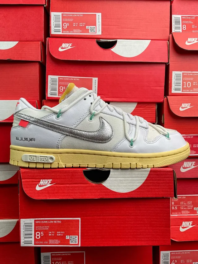 Nike Dunk Low sneakers product detail image 19