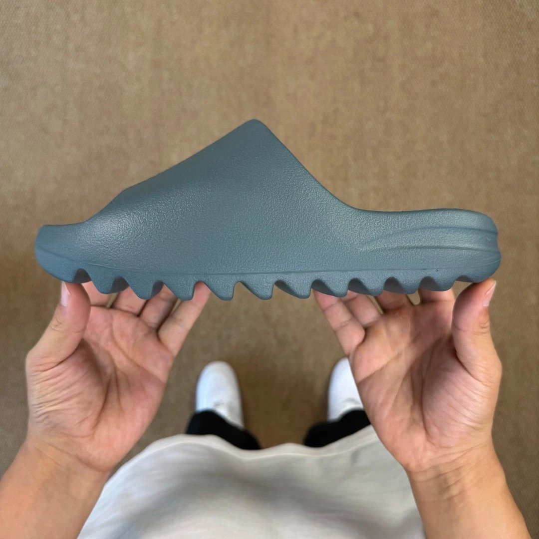 ID2349 Dark Grey Green